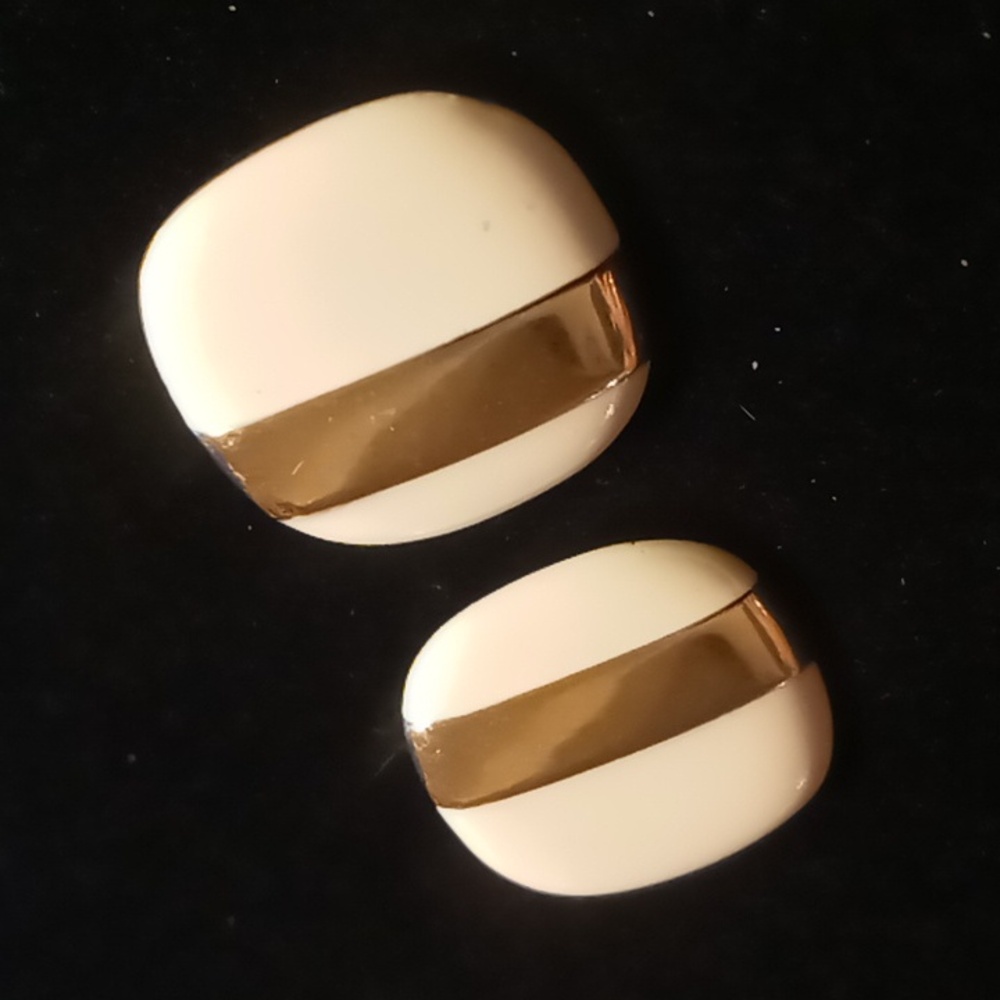 Monet clip on off white enamel square with gold strip. Beautiful Vintage.